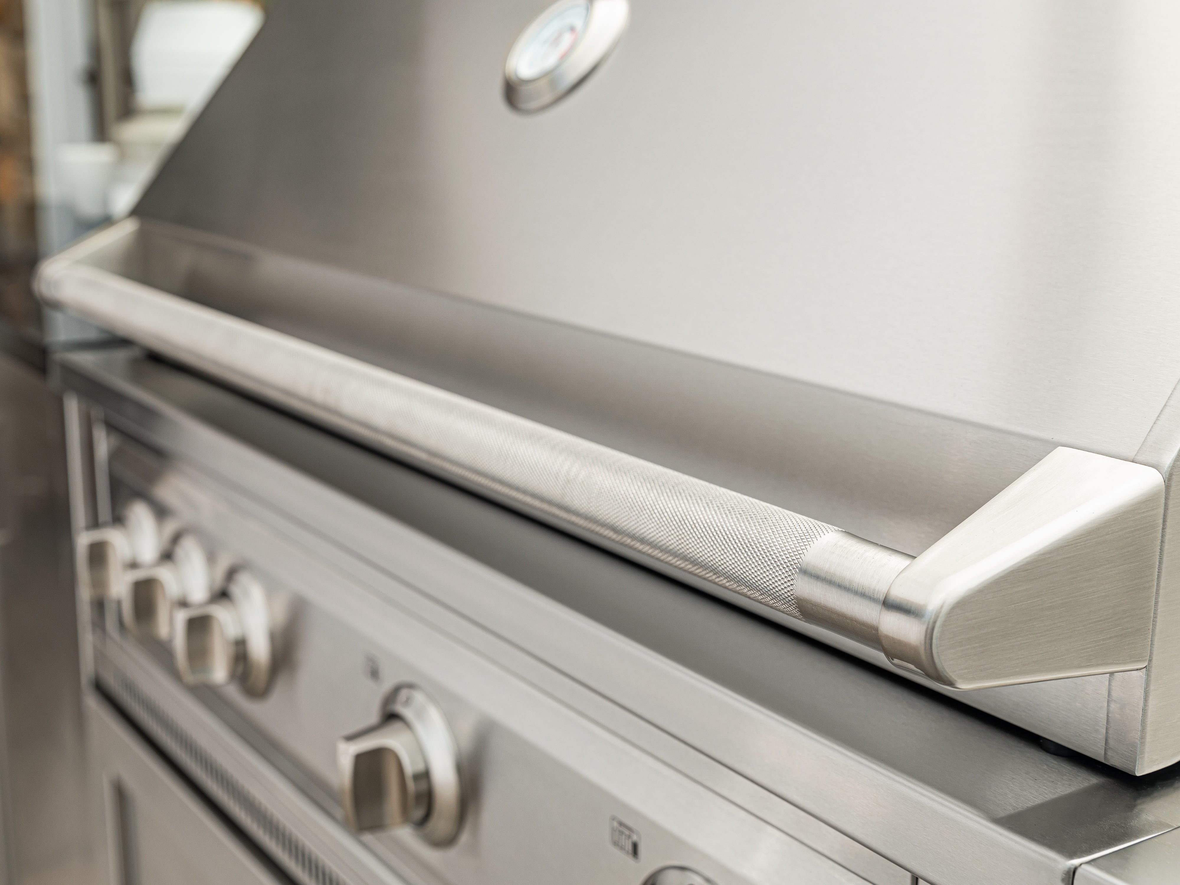 Signature Series 4PC Custom Outdoor Kitchen · 304 Stainless Steel · Shaker Door