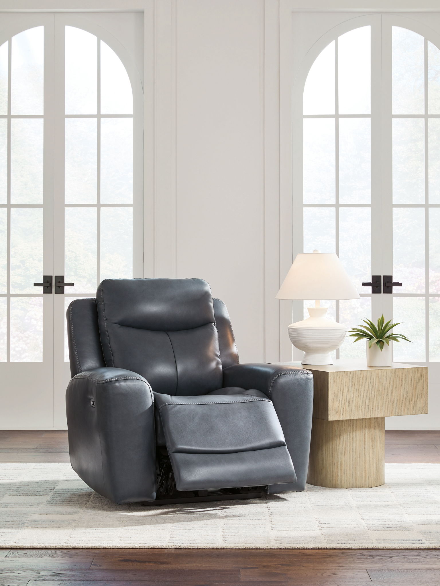 Bexhurst Power Recliner with Adjustable Headrest
