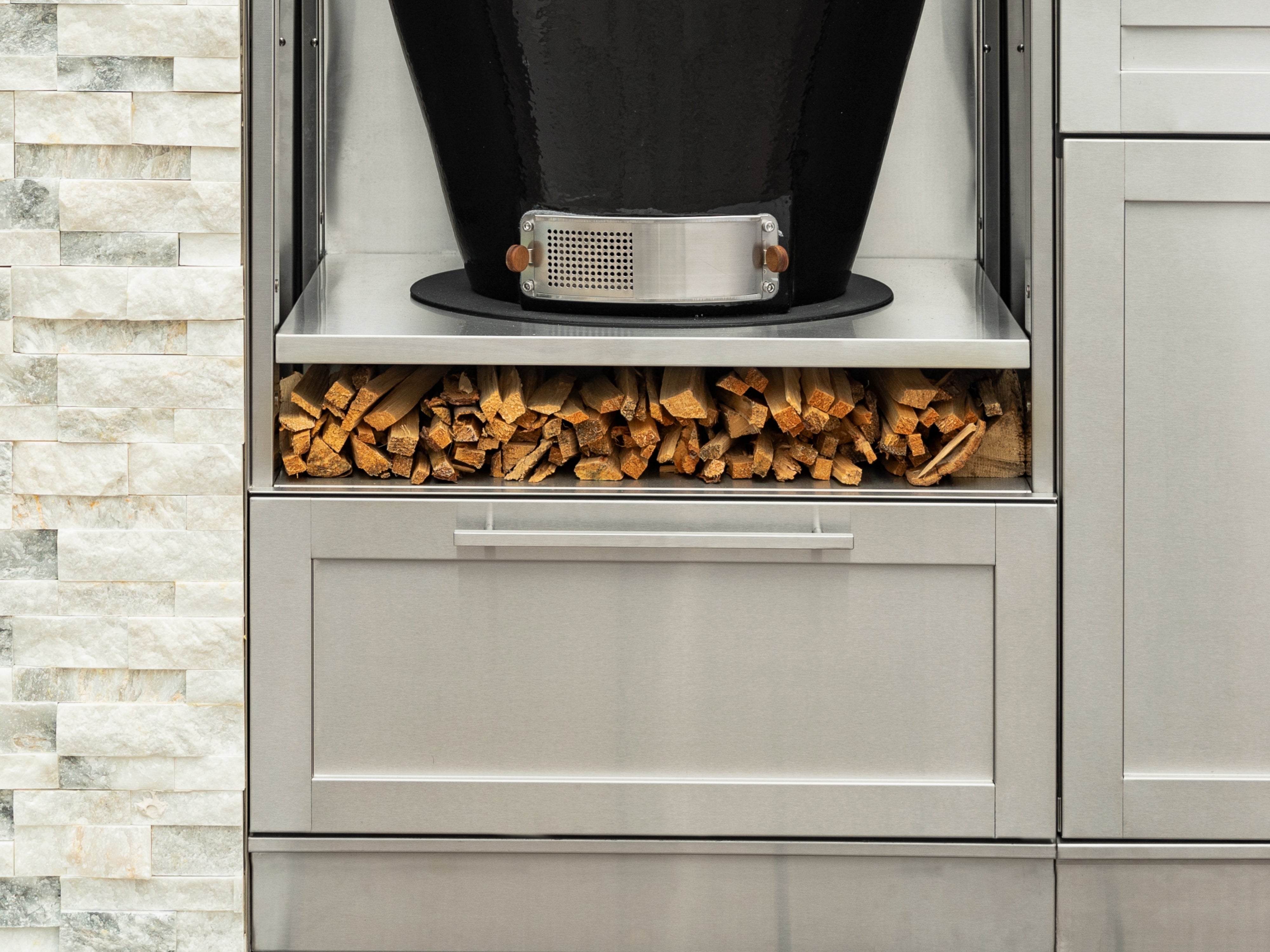 Signature Series 4PC Custom Outdoor Kitchen · 304 Stainless Steel · Shaker Door